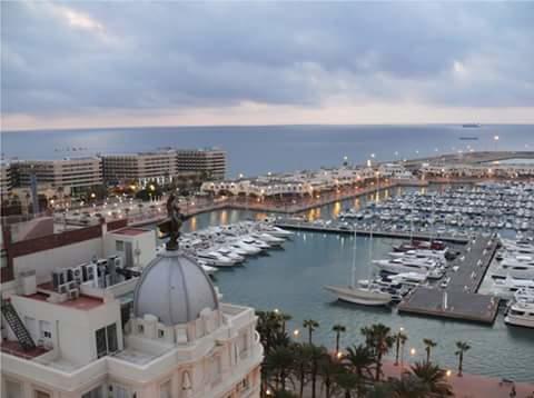 Room Star Alicante Eksteriør billede