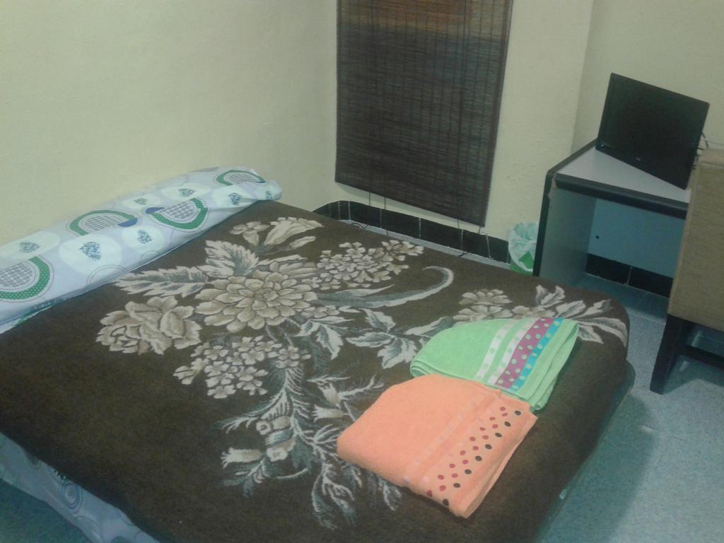 Room Star Alicante Eksteriør billede